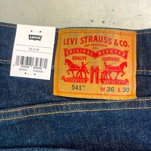 Brand NEW Men’s Levi’s 541. Never worn. Dark denim. Size 36X30